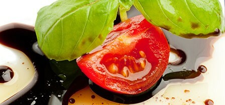 Gourmet Balsamic Set : Aged Balsamic Vinegar (up to 8 yrs), Modena IGP & Pearls image 5